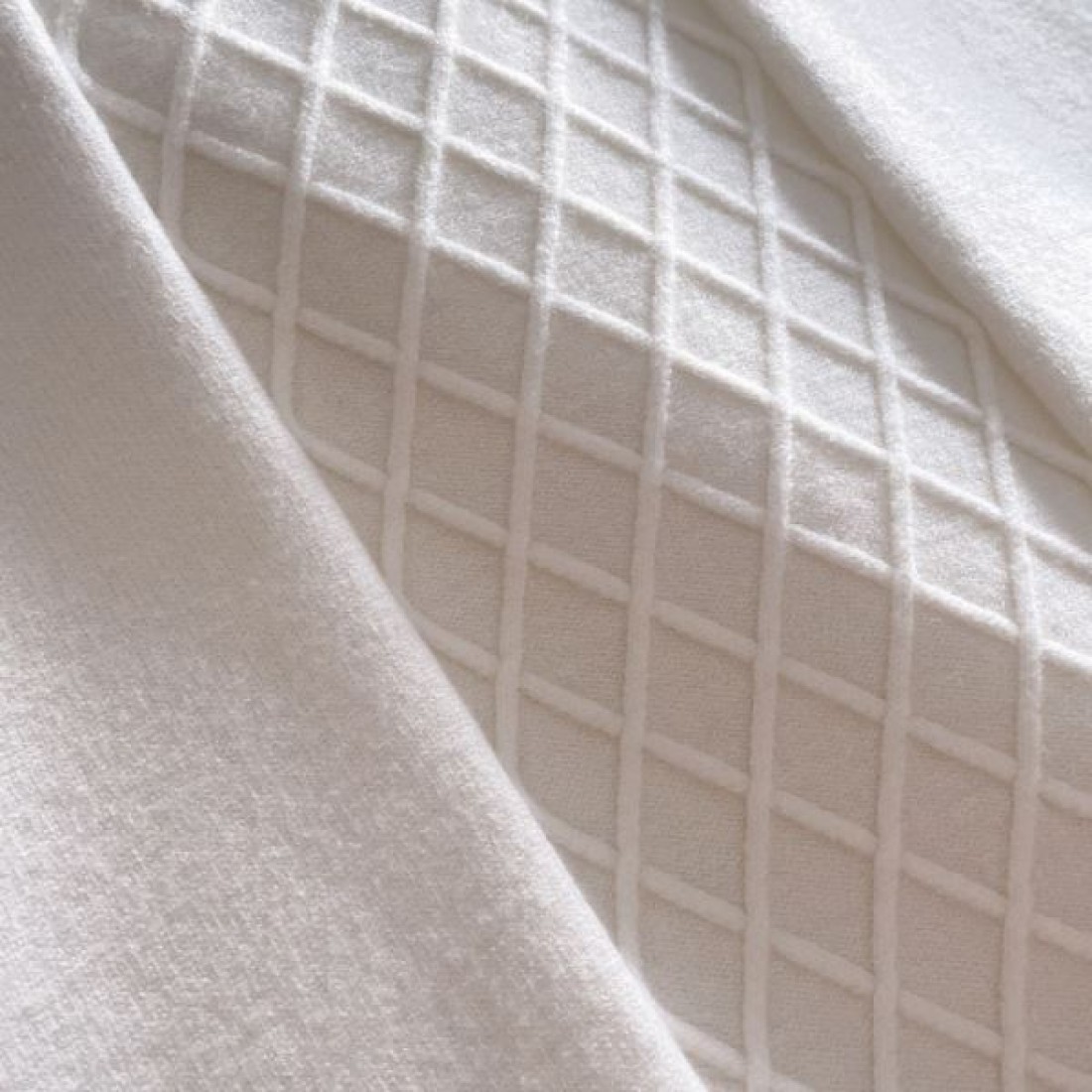  モダン 高級感 スタイリッシュ PRADA プラダ コピー セーター 洗練 シャープ 上質