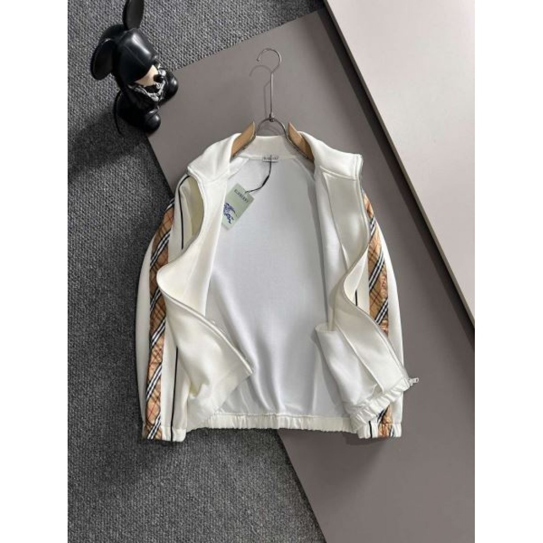  高級感 上品 定番 BURBERRY バーバリー コピー 上下セット 洗練 クラシック