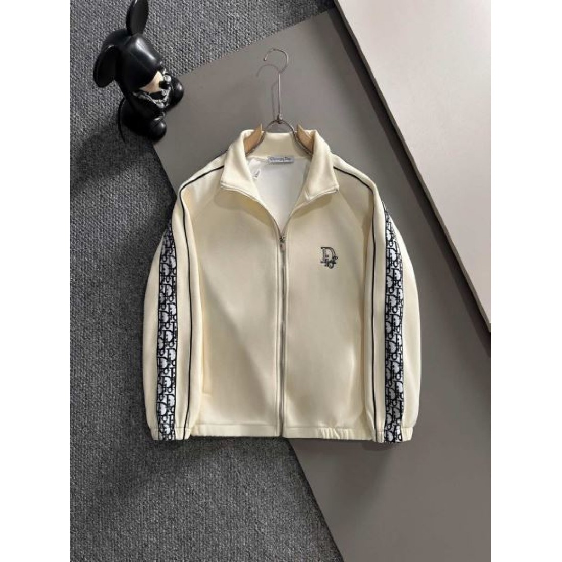 繊細 美シルエット 上質感 DIOR ディオール コピー 上下セット 洗練度高め 上品