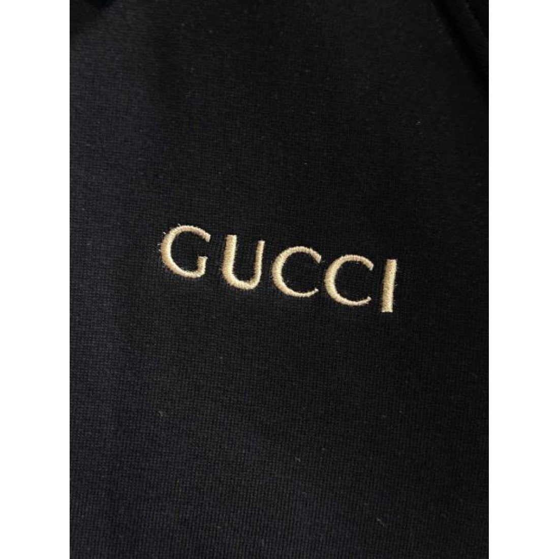 大胆 モード 派手 GUCCI グッチ コピー 上下セット 差別化 インパクト 注目度