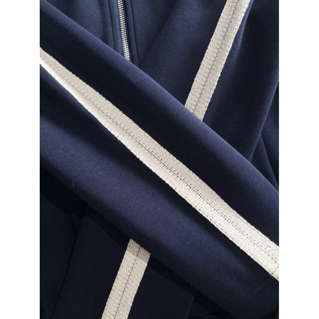 ミニマル 気品 ナチュラル LOEWE ロエベ コピー 上下セット 落ち着き 大人向け