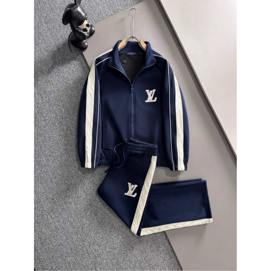 存在感 格上げ クール LOUIS VUITTON ルイヴィトン コピー 上下セット 万能 ハイセンス