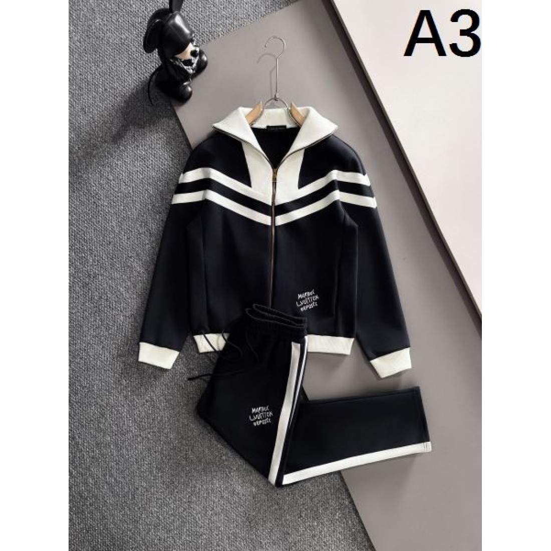 都会的 エレガント 精巧 LOUIS VUITTON ルイヴィトン コピー 上下セット 希少