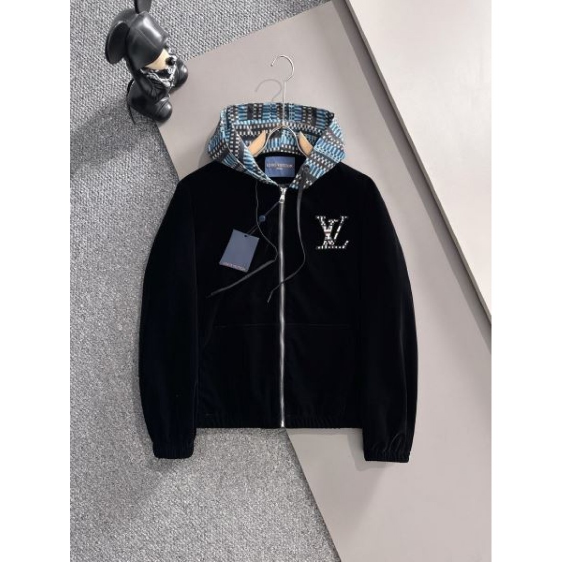 高級感 モダン 洗練 LOUIS VUITTON ルイヴィトン コピー 上下セット 定番 