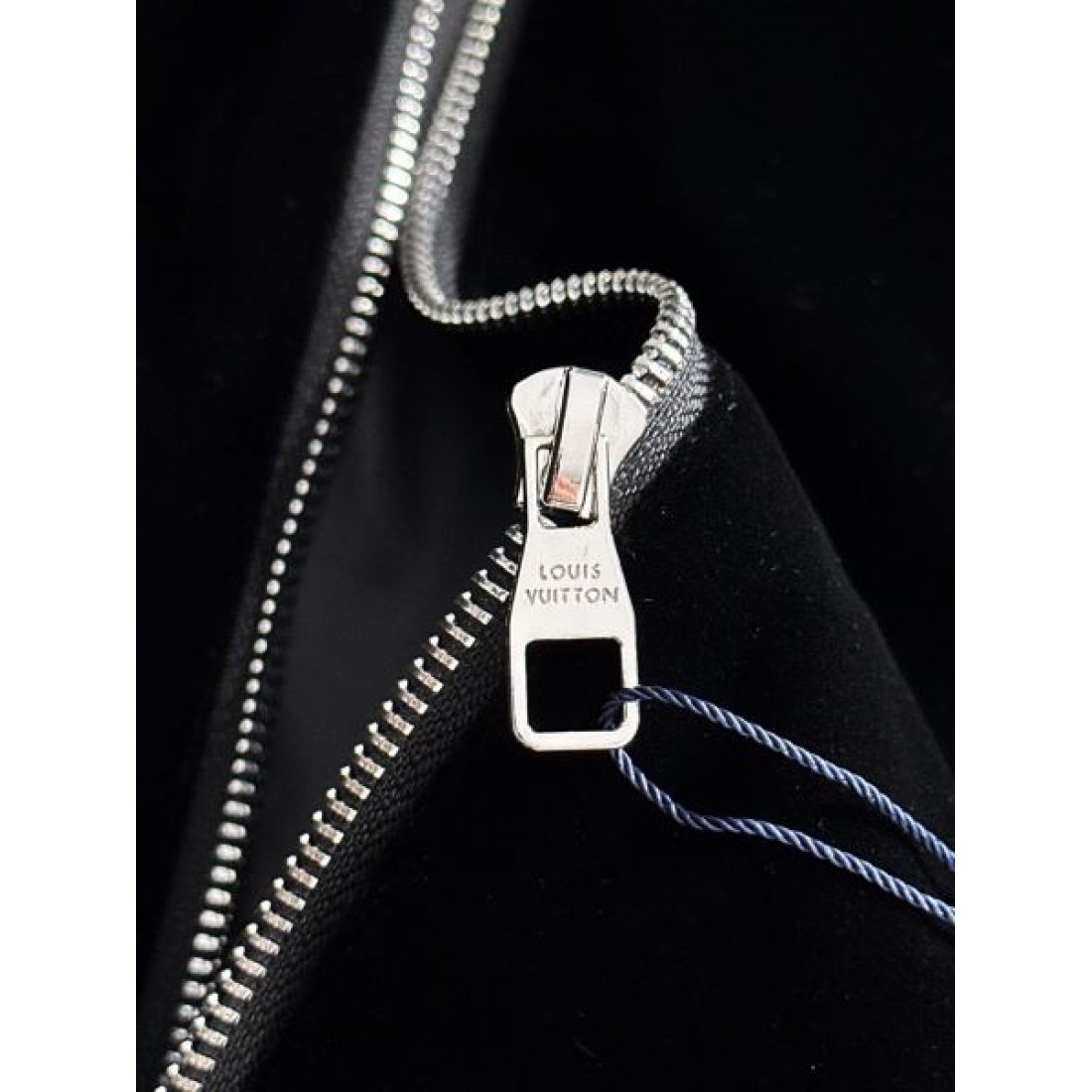 高級感 モダン 洗練 LOUIS VUITTON ルイヴィトン コピー 上下セット 定番 