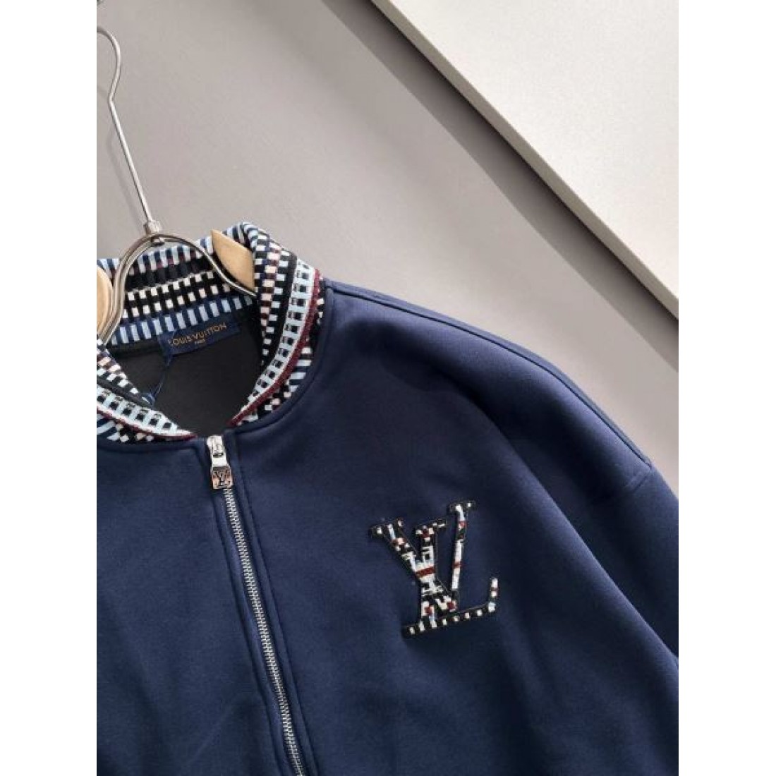 ラグジュアリー 正規品 LOUIS VUITTON ルイヴィトン コピー 上下セット 高品質 人気