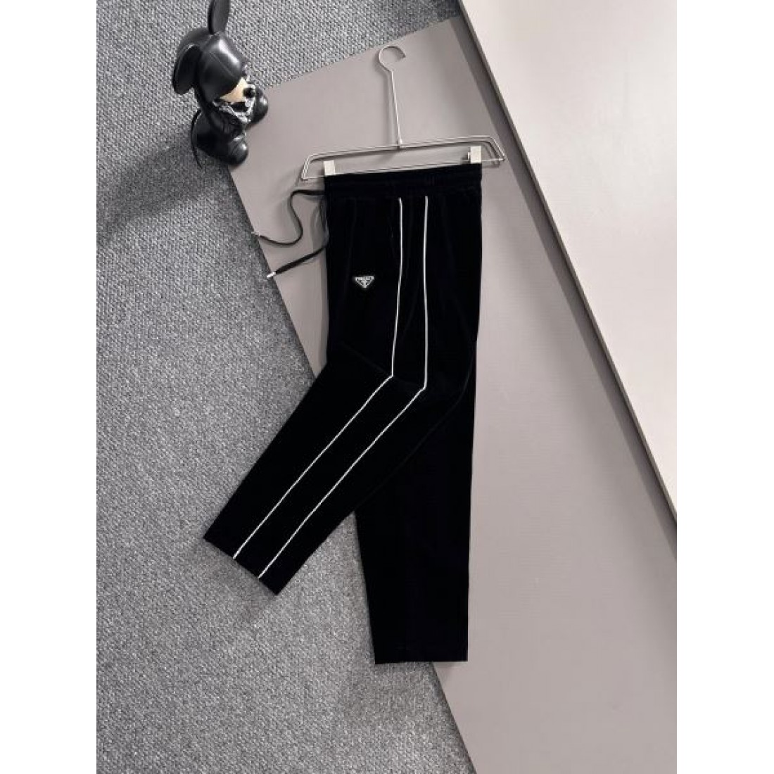 高級感 洗練 PRADA プラダ コピー 上下セット 上品 おすすめ