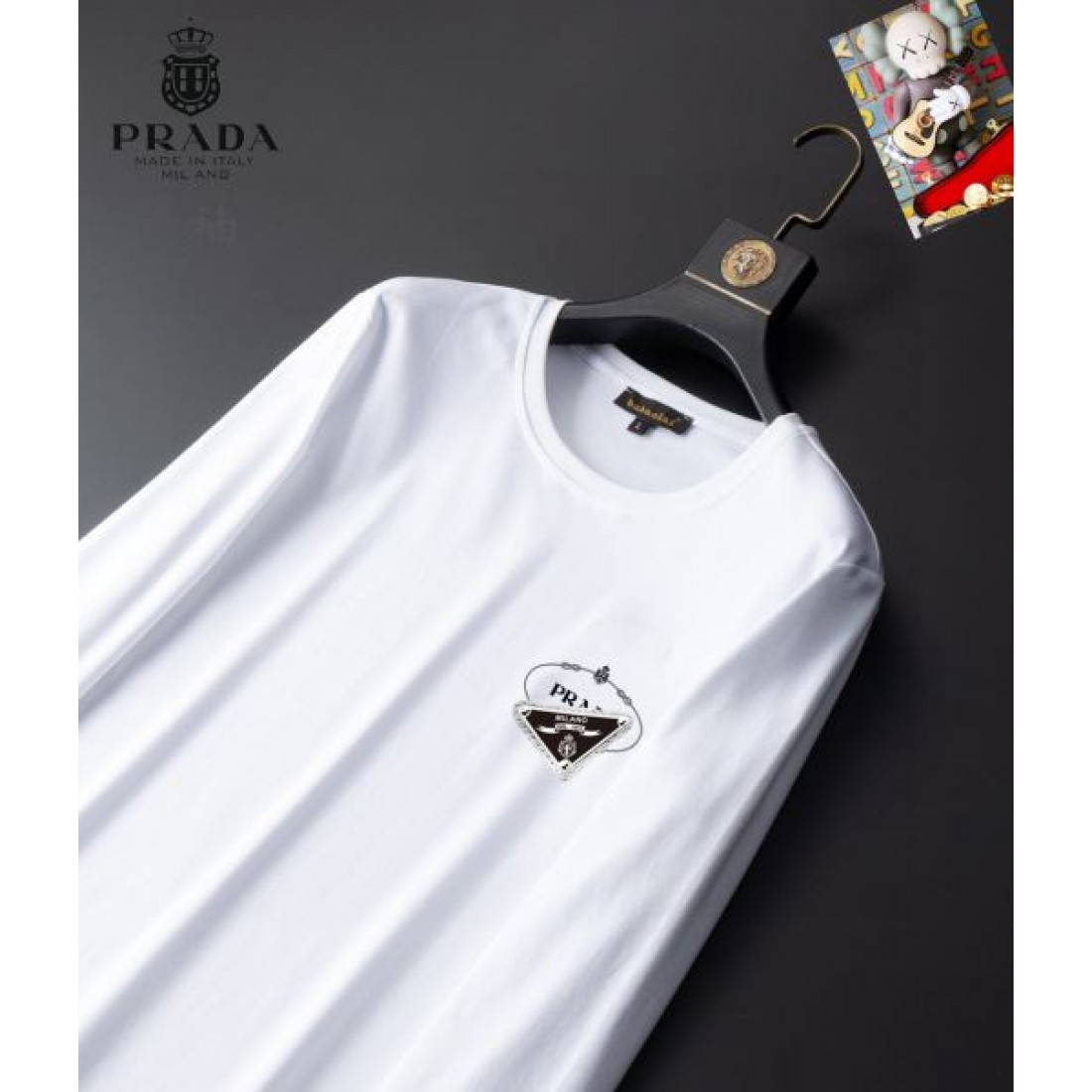 上品 定番 PRADA プラダ コピー 長袖Tシャツ 落ち着き 高品質