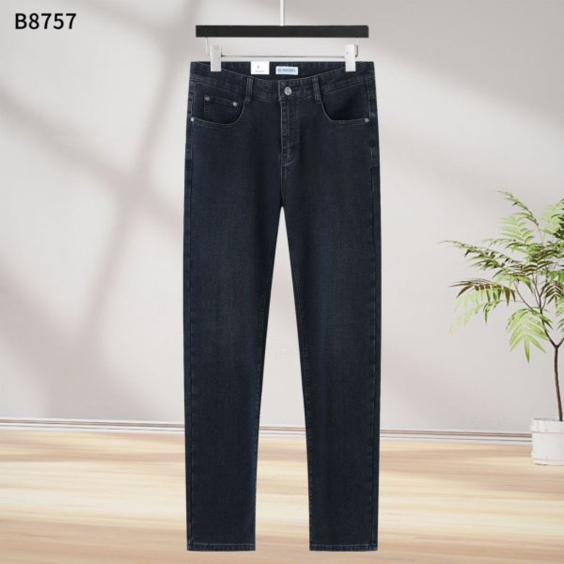 落ち着き 上質 BURBERRY バーバリー コピー ジーパン 洗練 大人向け