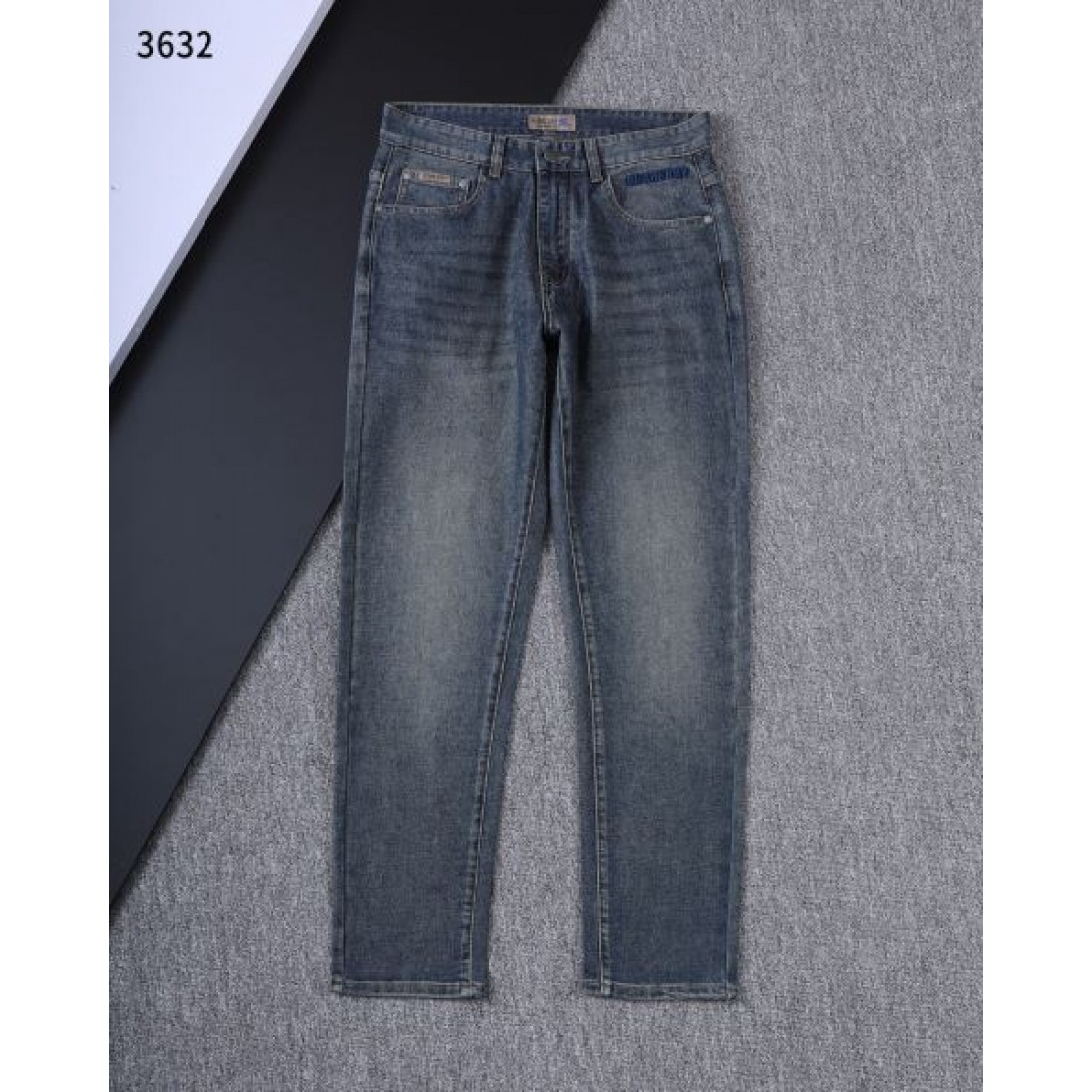 上品 クラシック BURBERRY バーバリー コピー ジーパン 定番 高品質