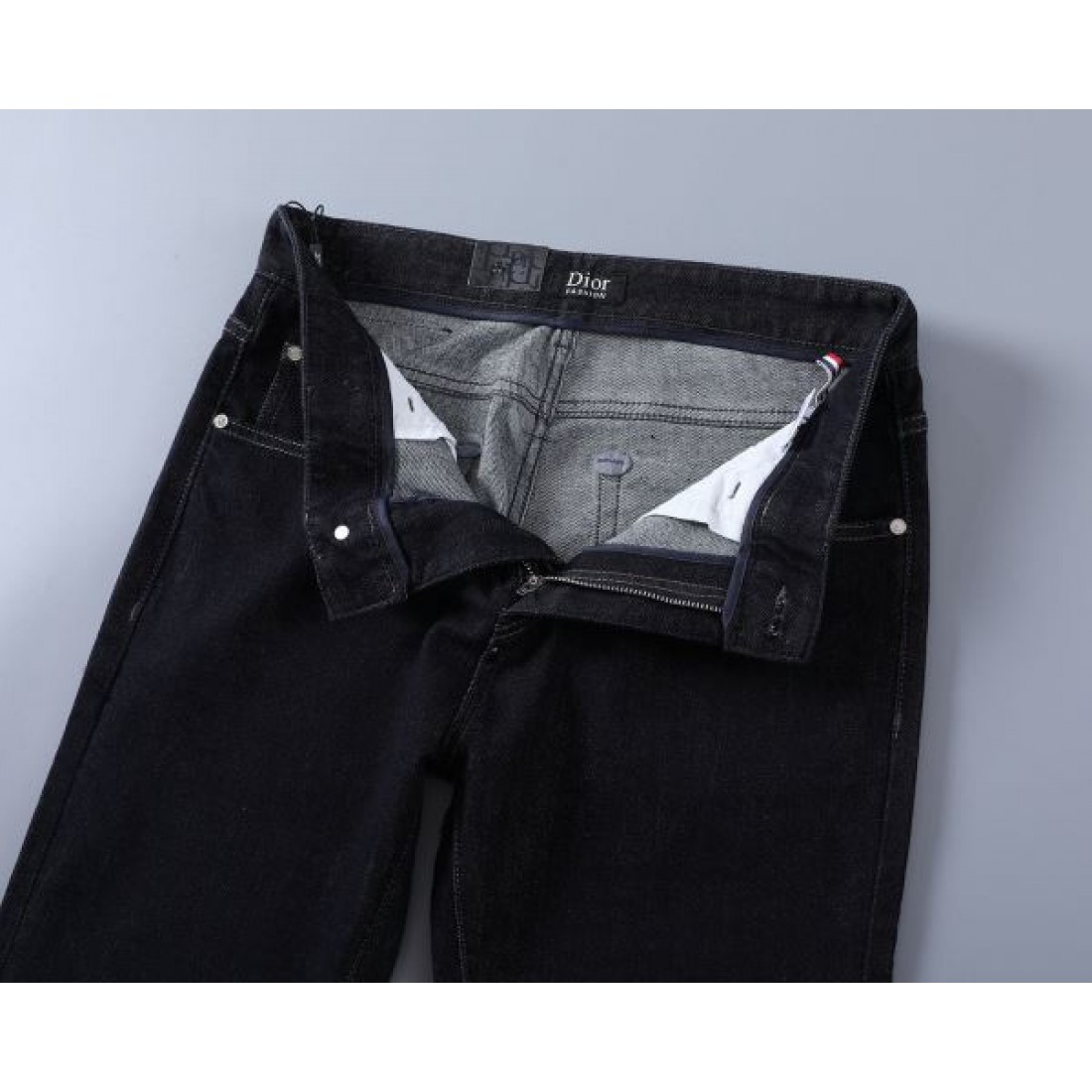 正統派 高級感 DIOR ディオール コピー ジーパン 落ち着き 大人向け