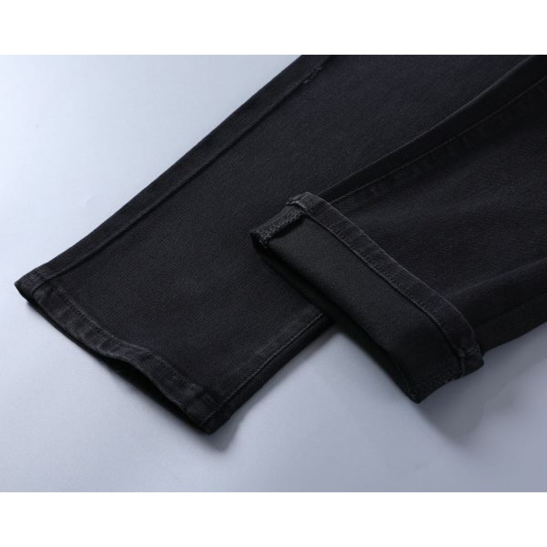 モダン 高級感 FENDI フェンディ コピー ジーパン 洗練 上品