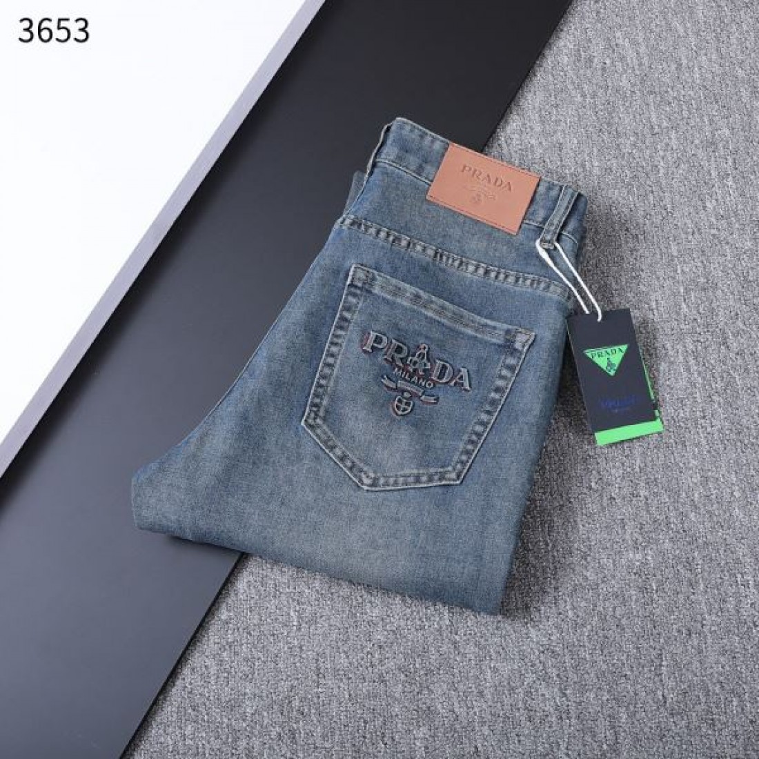 上品 高品質 PRADA プラダ スーパーコピー ジーパン 大人向け 安定感