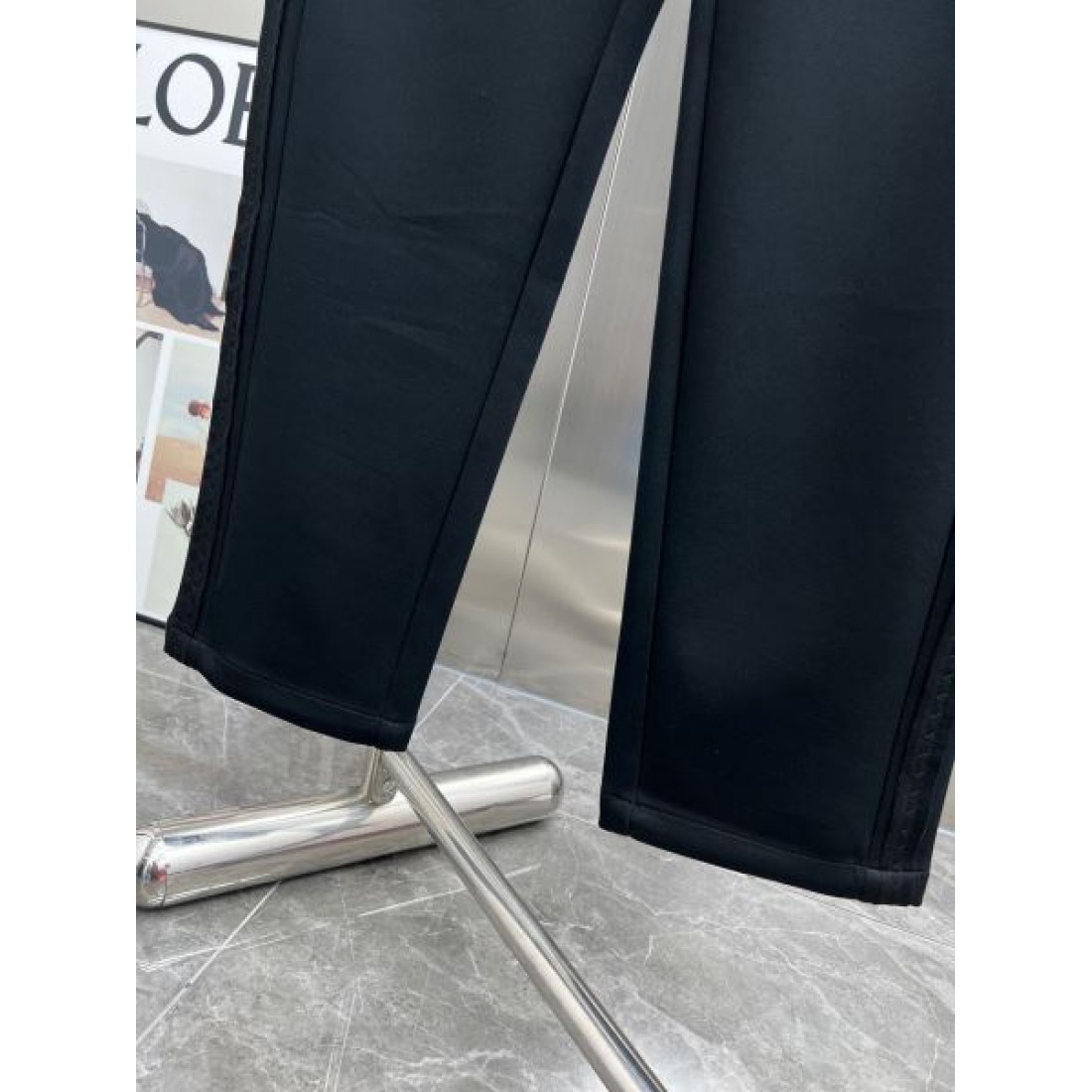  モダン 高品質 BALENCIAGA バレンシアガ コピー カジュアルパンツ 洗練 存在感