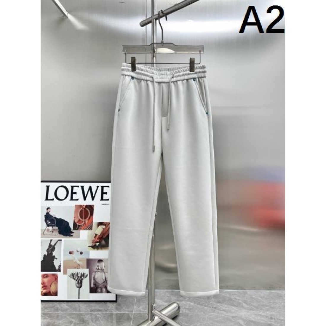 シンプル 上質 LOUIS VUITTON ルイヴィトン コピー カジュアルパンツ 洗練 大人向け