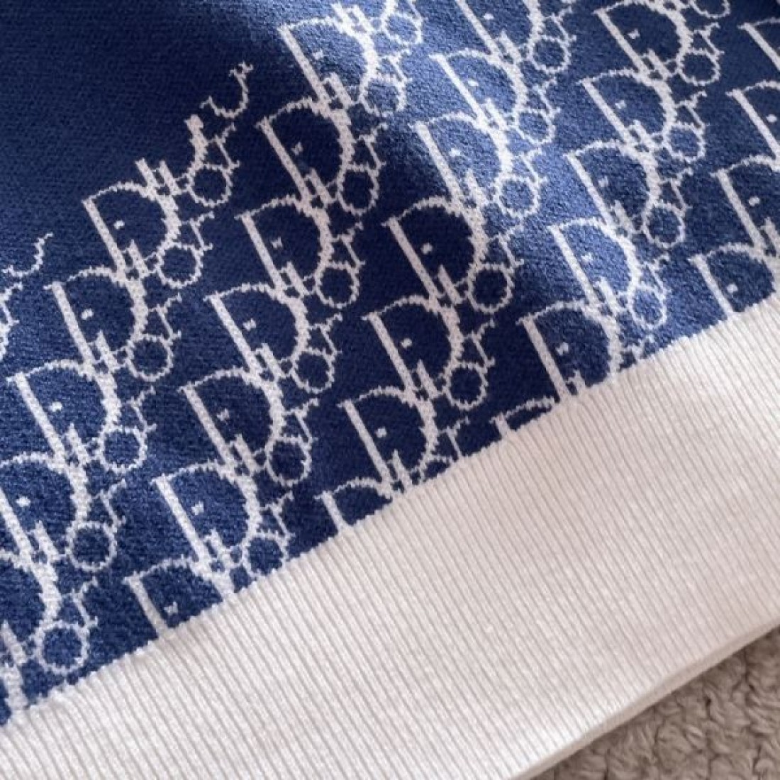 エレガント 上質 DIOR ディオール コピー セーター 洗練 高級感