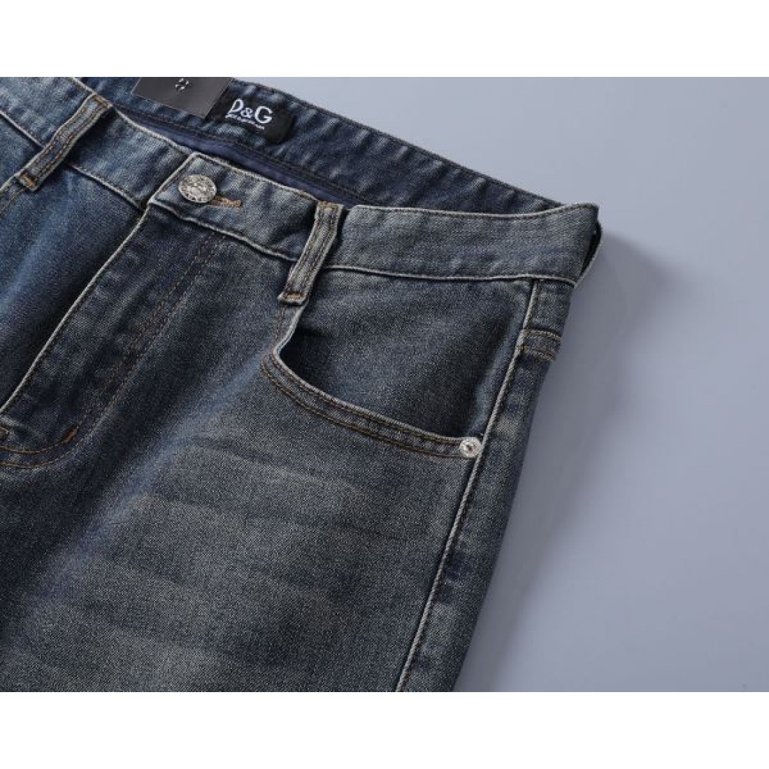  ラグジュアリー 高品質 DOLCE＆GABBANA ドルチェ＆ガッバーナ コピー ジーパン 存在感 洗練