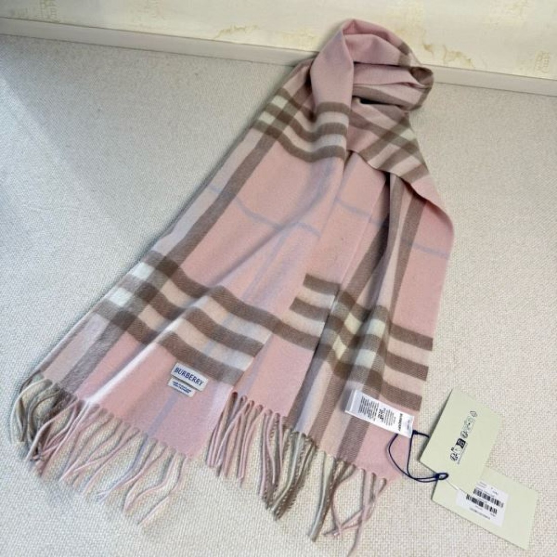 ヴィンテージ 高級感 BURBERRY バーバリー コピー マフラー キャメルブラウン×ブラックチェック レトロ格子柄 フリンジディテール 柔らか素材 秋冬コーデ