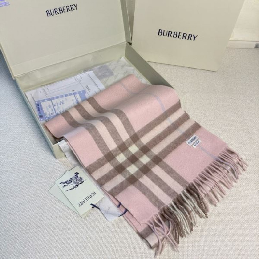 ヴィンテージ 高級感 BURBERRY バーバリー コピー マフラー キャメルブラウン×ブラックチェック レトロ格子柄 フリンジディテール 柔らか素材 秋冬コーデ