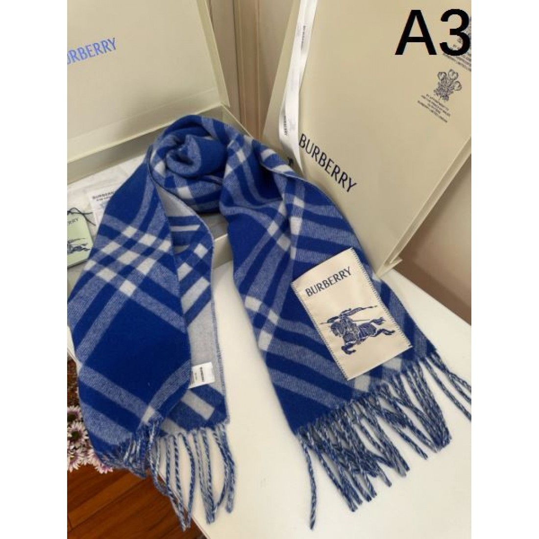 定番 高級感 BURBERRY バーバリー コピー ストール ベージュトーン×ダークラインチェック ブランド象徴パターン 大判サイズ 柔らかタッチ