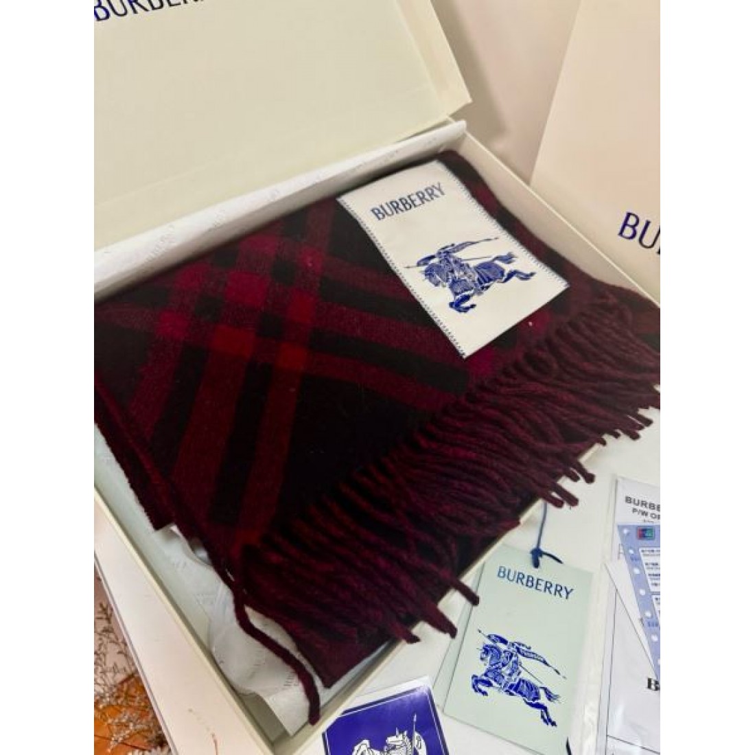 定番 高級感 BURBERRY バーバリー コピー ストール ベージュトーン×ダークラインチェック ブランド象徴パターン 大判サイズ 柔らかタッチ