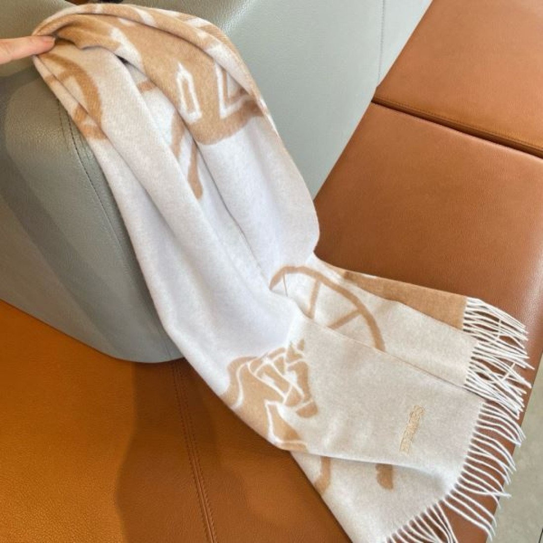 人気 HERMES 定番 シルク エルメス スーパーコピー スカーフ