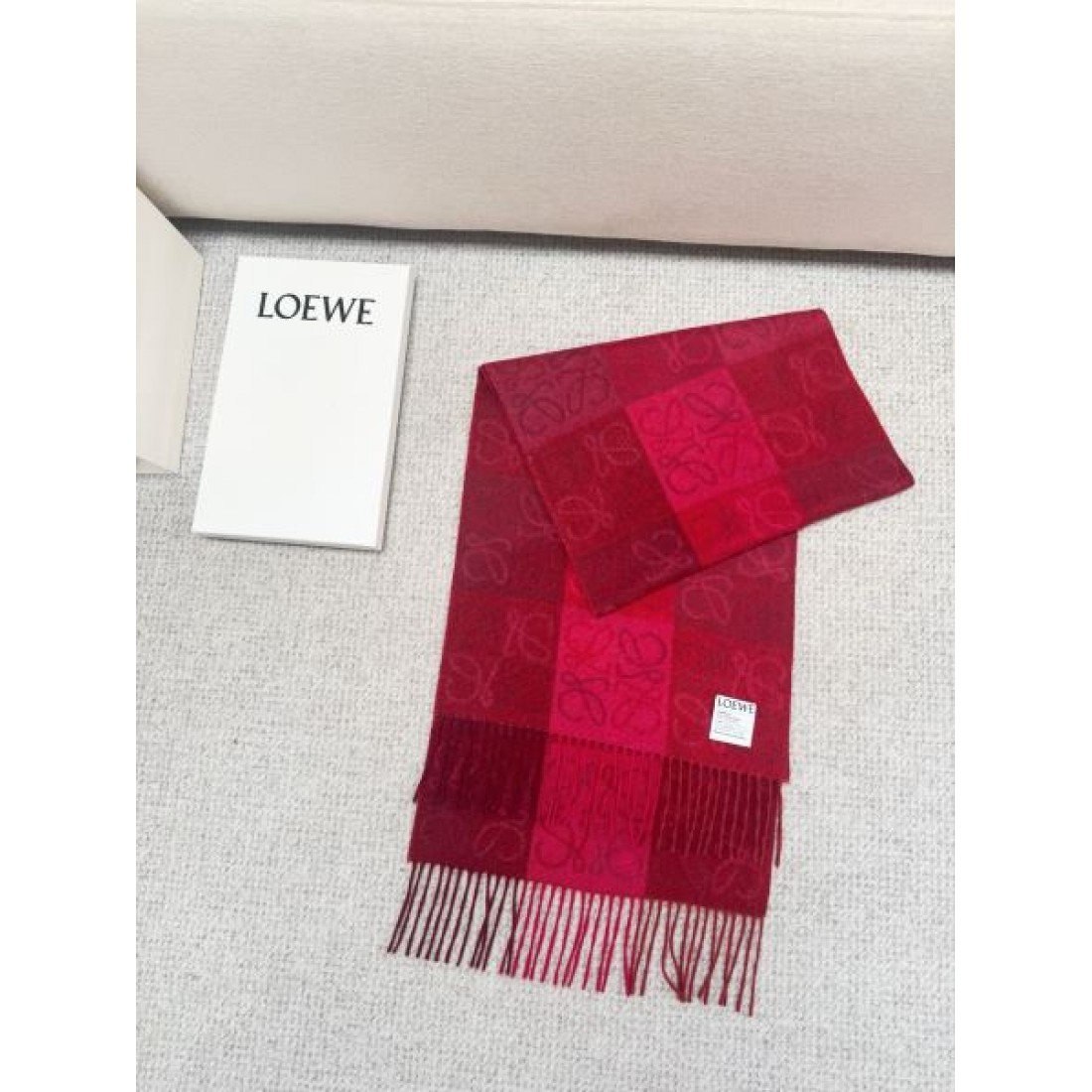 GUCCI おしゃれ 高級感 トレンド グッチ スーパーコピー スカーフ