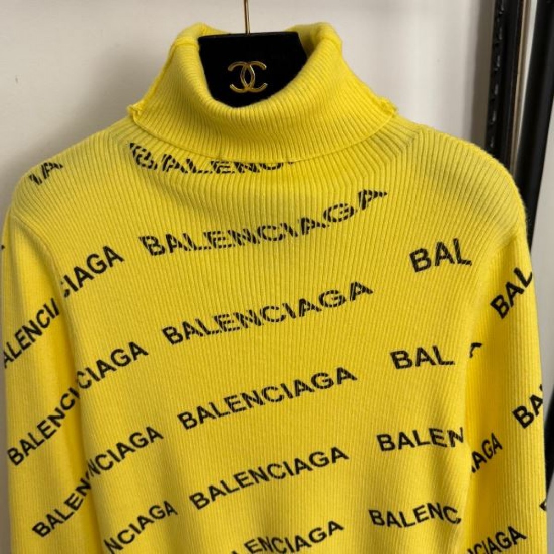 トレンド おしゃれ BALENCIAGA バレンシアガ コピー ニットベスト 柔らか素材 快適