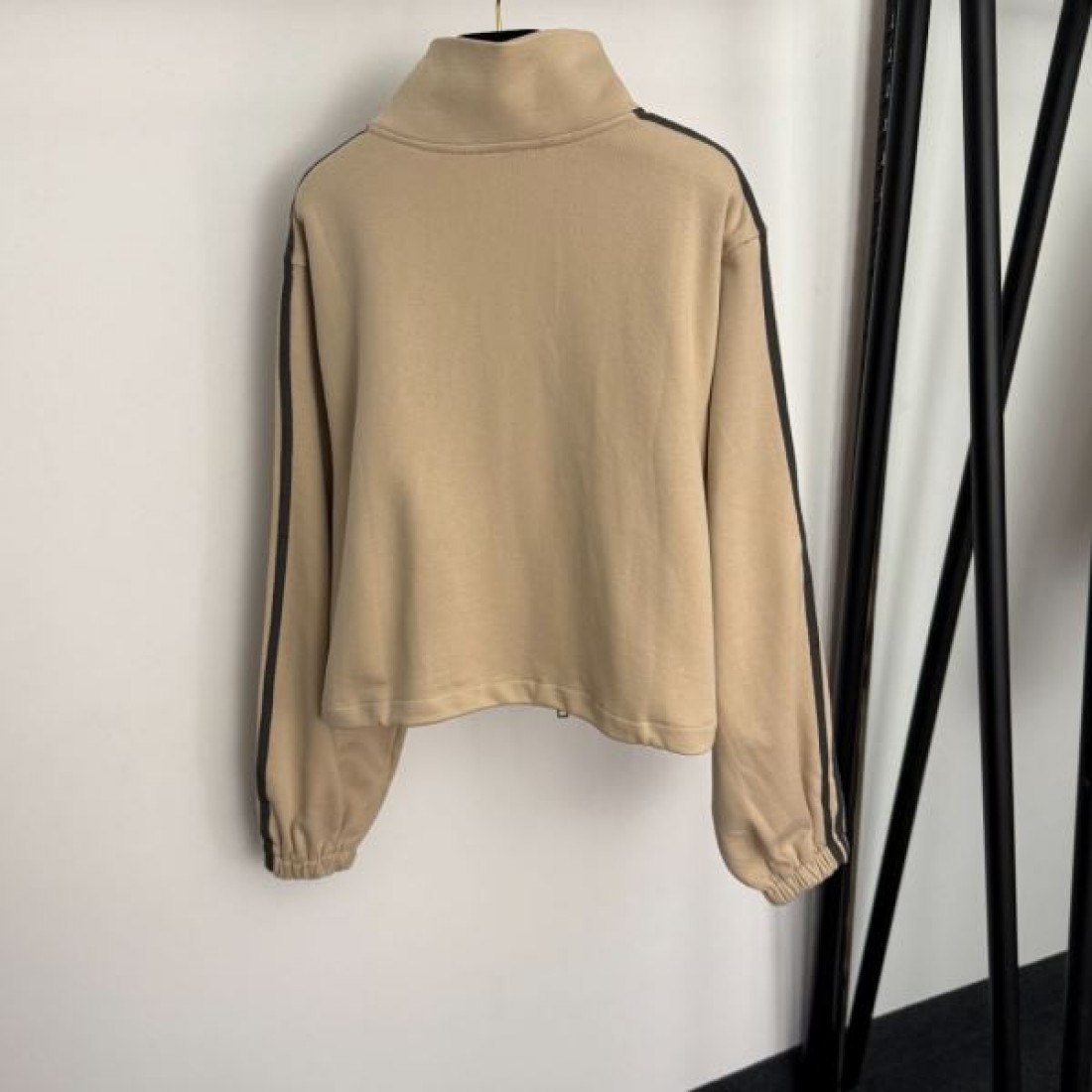  モダン 洗練 BALENCIAGA バレンシアガ コピー セットアップ 上質素材 スタイリッシュ