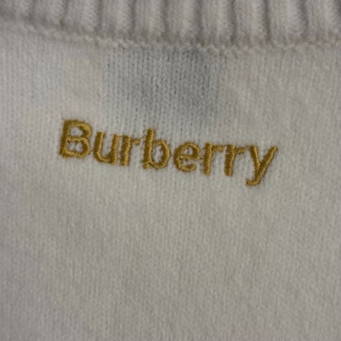 シンプル 上品 BURBERRY バーバリー コピー 長袖ニット 上質生地 おしゃれ
