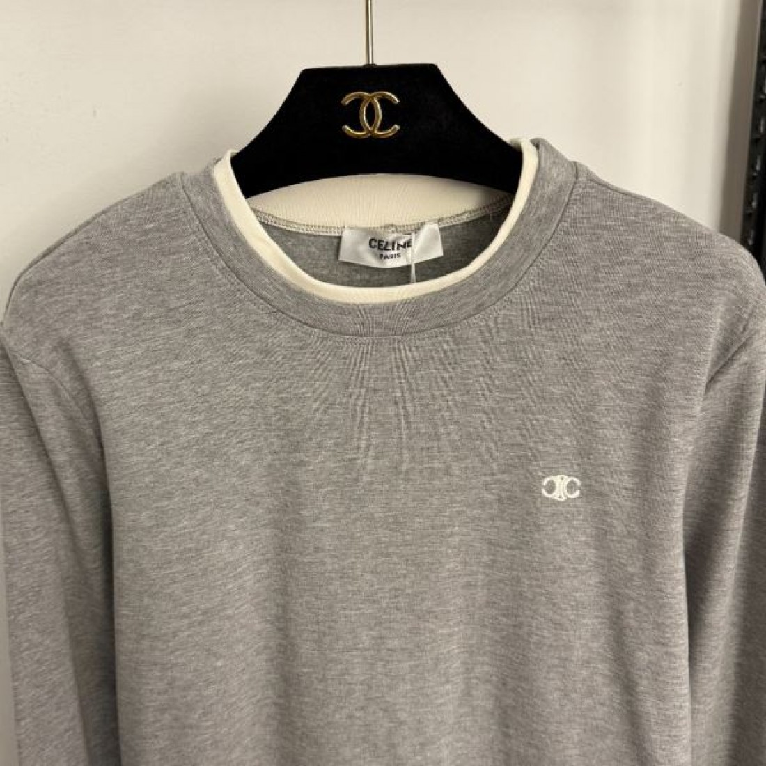 ナチュラル 上品 CELINE セリーヌ コピー 長袖Tシャツ 快適素材 デイリー向け