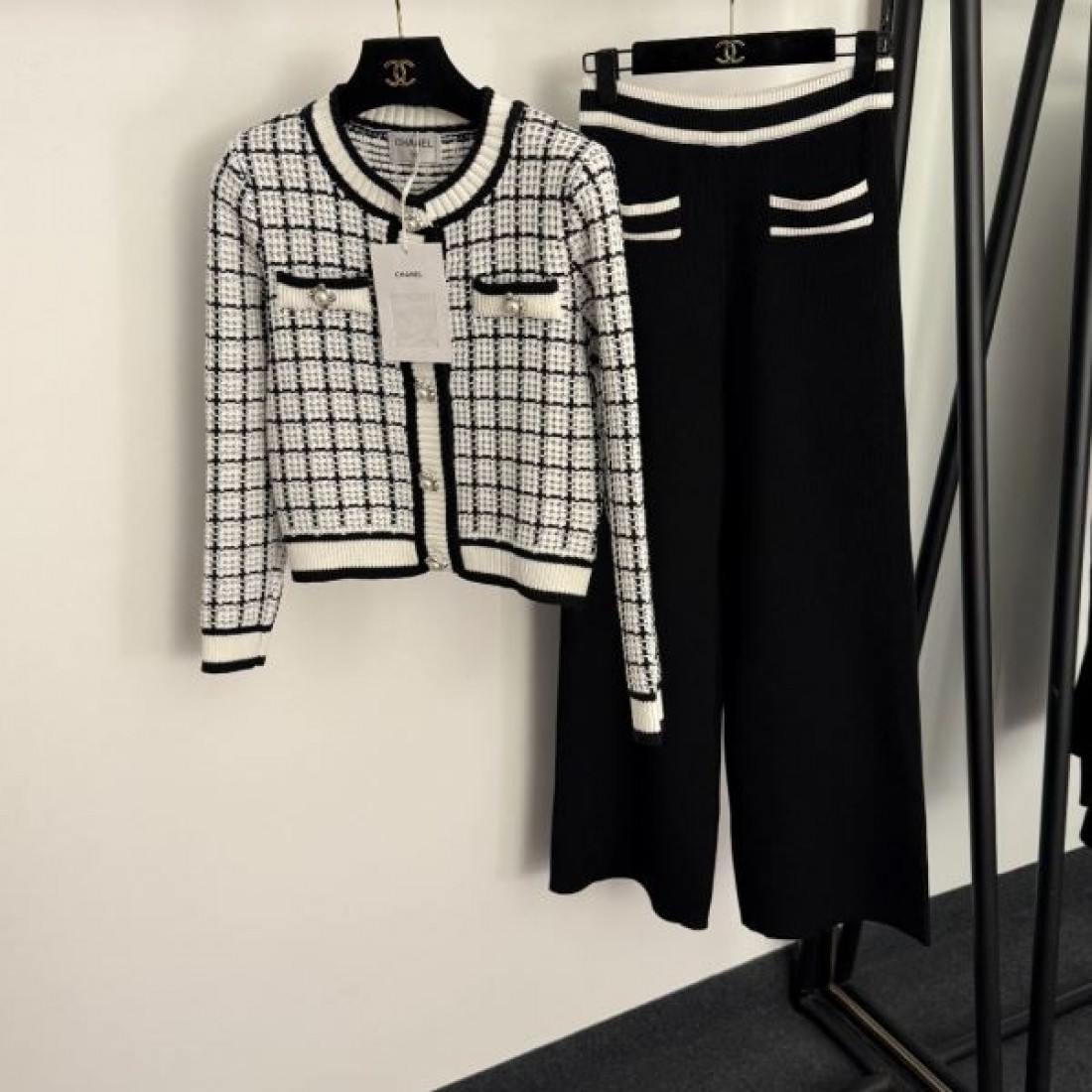 洗練 上質 CHANEL シャネル コピー セットアップ スマートシルエット 快適素材