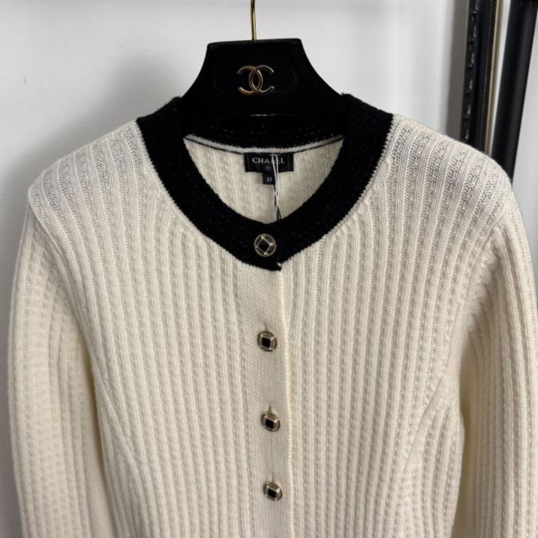上品 エレガント CHANE シャネル コピー ニットカーディガン 柔らか素材 着心地良好