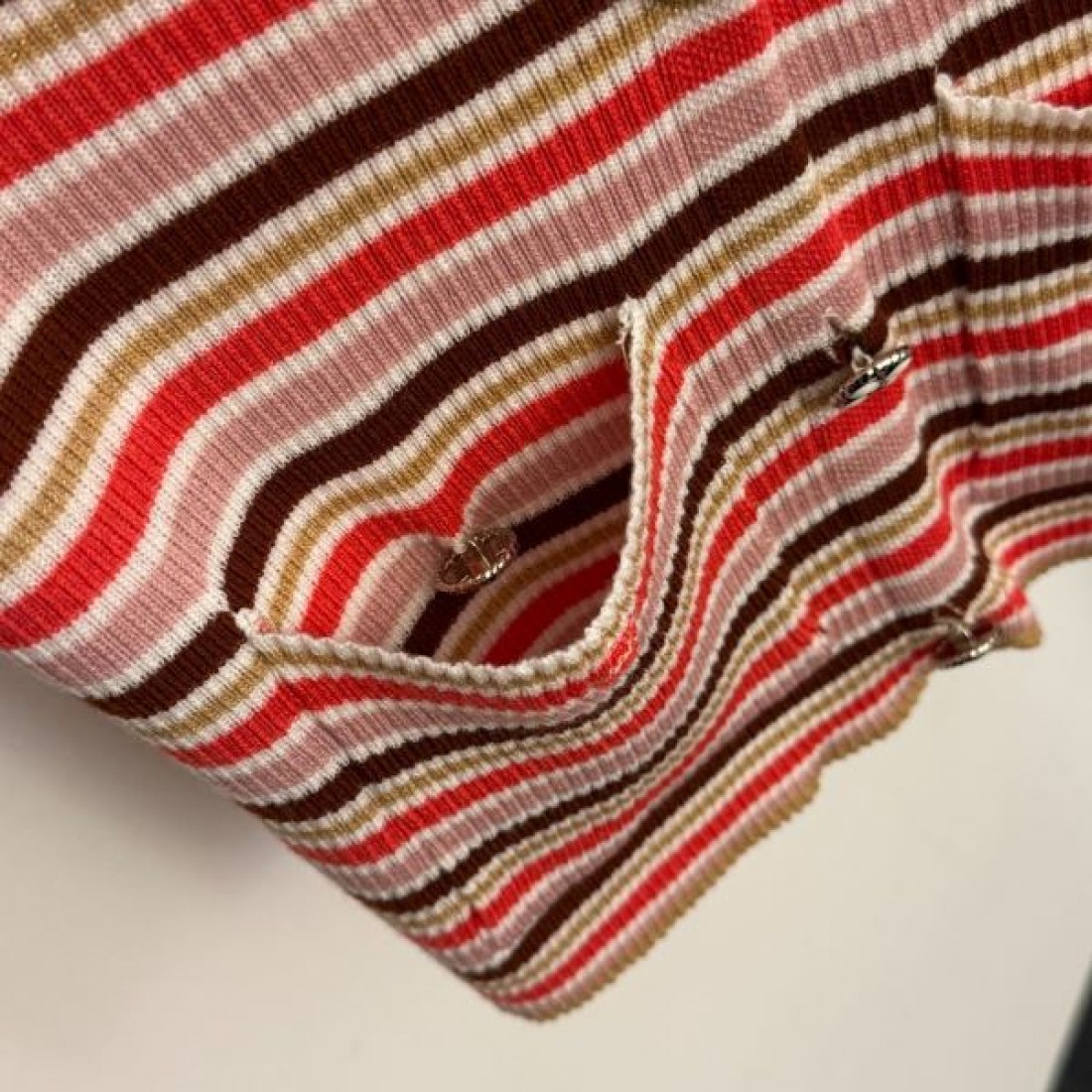  大人可愛い 高級感 CHANE シャネル コピー ニットカーディガン 上質素材 おしゃれ