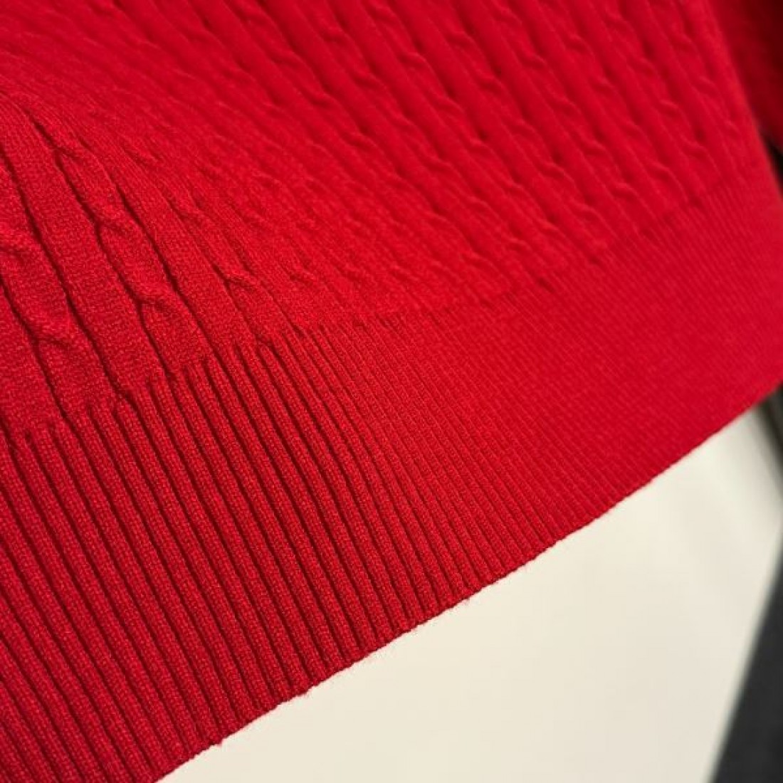 エレガント 上品 DIOR ディオール コピー ニットカーディガン 軽やか素材 おしゃれ感