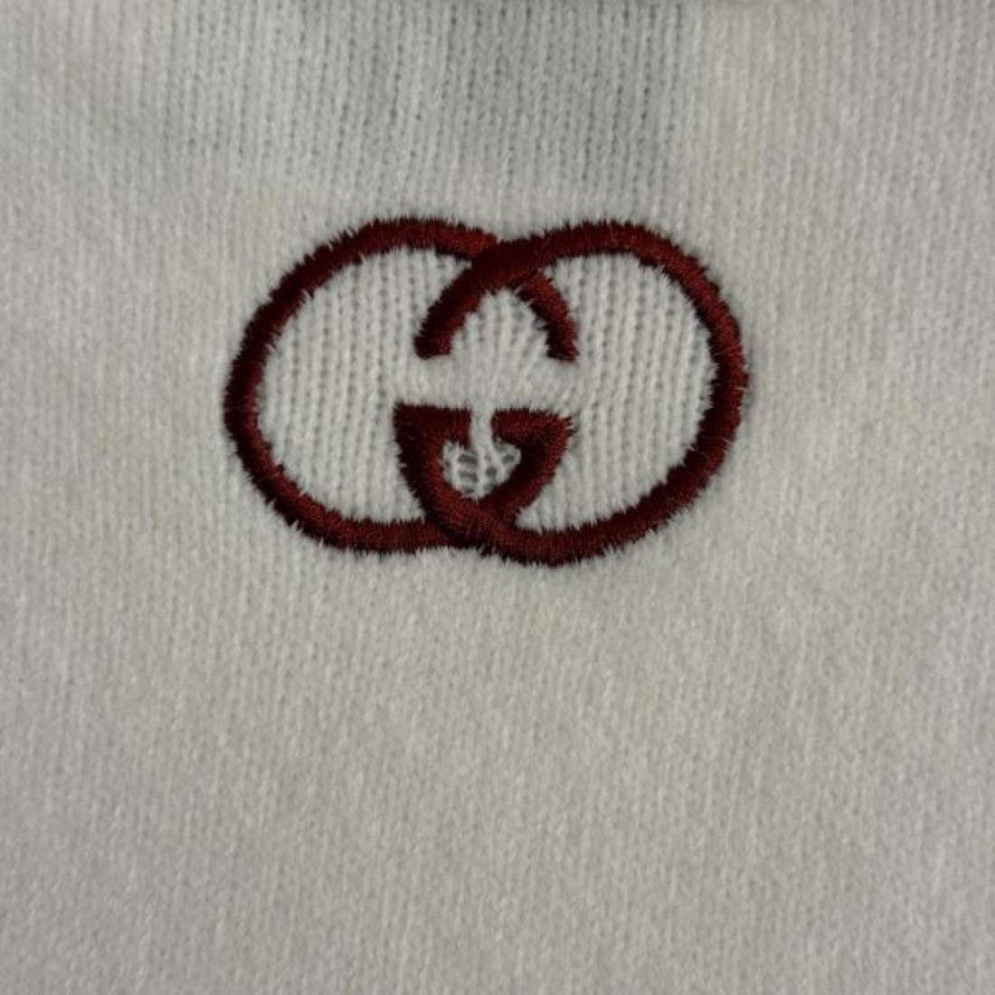 カジュアル 上品 FENDI フェンディ コピー 長袖ニット 柔らか生地 着回し万能