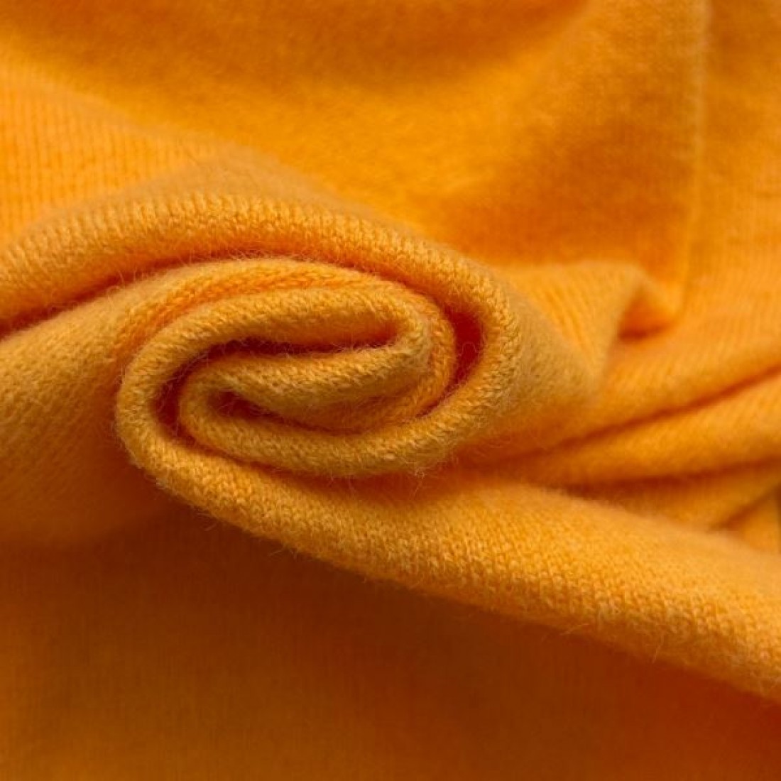 洗練デザイン 大人カジュアル FENDI フェンディ コピー 長袖ニット 上質素材 快適フィット