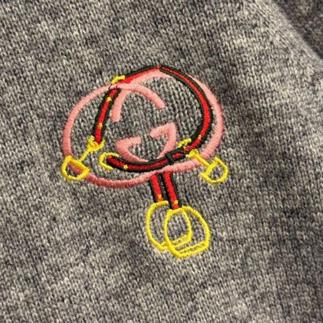 上品 人気 GUCCI グッチ コピー ニットカーディガン 柔らか素材 デイリー向け