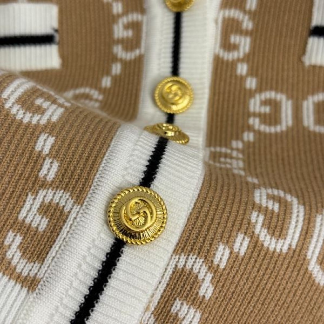 トレンド 洗練 GUCCI グッチ スーパーコピー セットアップ 上品 高級感