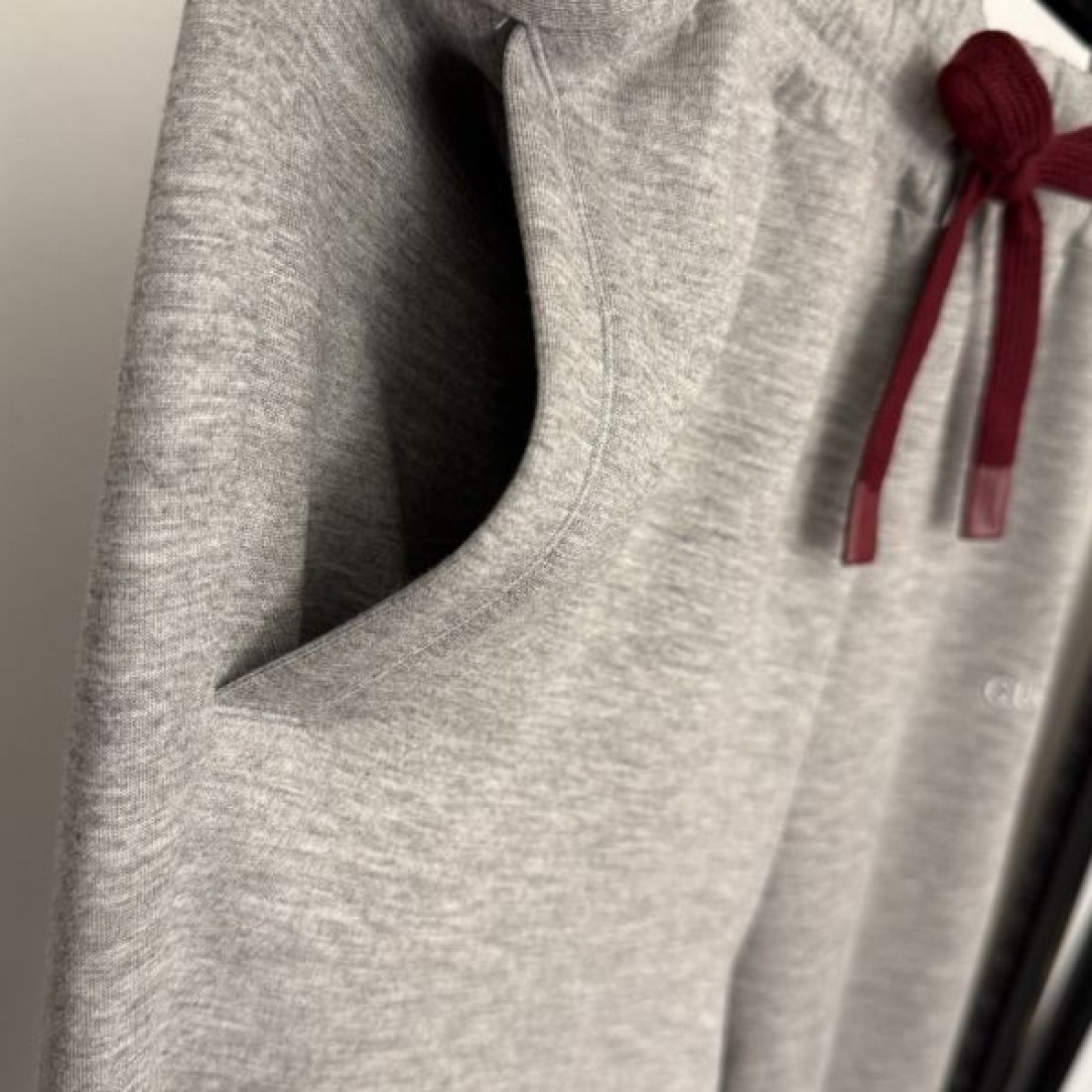  人気 上質 GUCCI グッチ スーパーコピー セットアップ おしゃれ スタイリッシュ