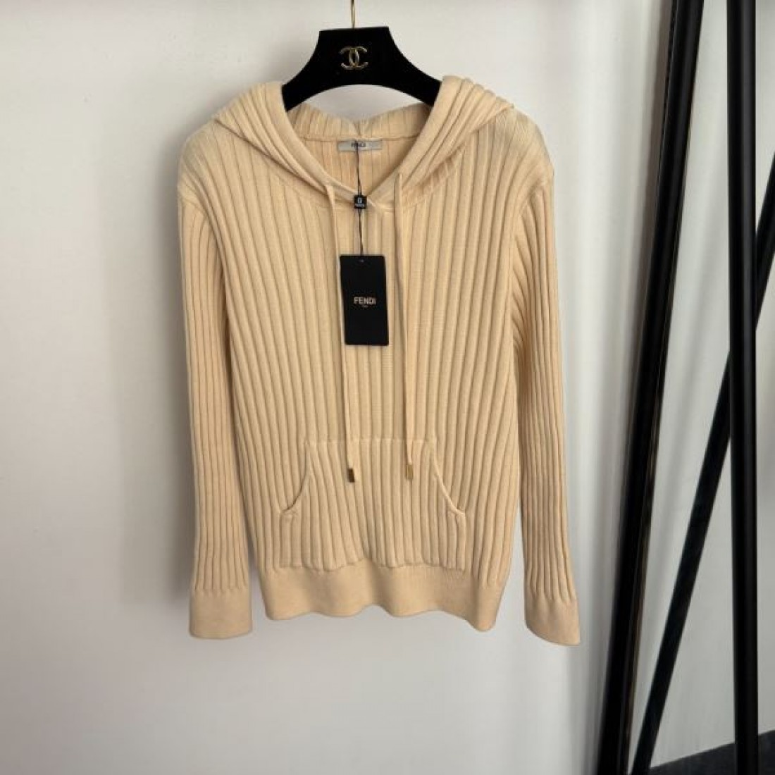 上品 高級感 洗練 HERMES エルメス コピー 長袖ニット 上質 大人向け 定番