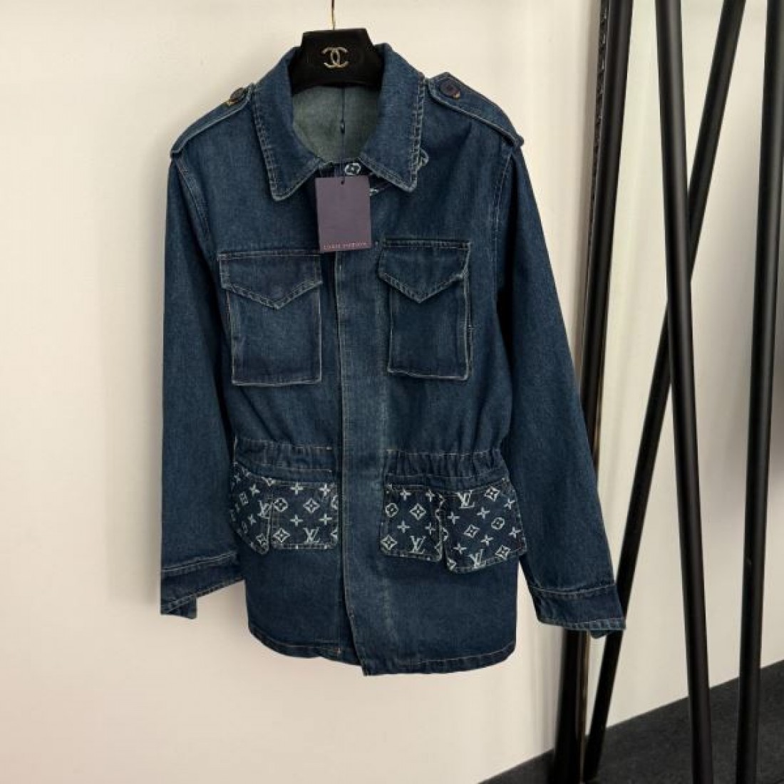 ラグジュアリー クール 存在感 LOUIS VUITTON ルイヴィトン コピー デニムジャケット