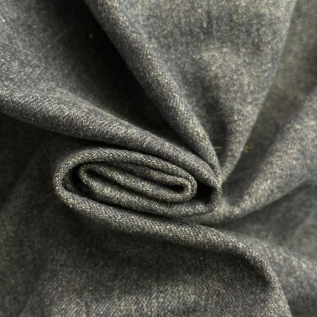 ラグジュアリー クール 存在感 LOUIS VUITTON ルイヴィトン コピー デニムジャケット