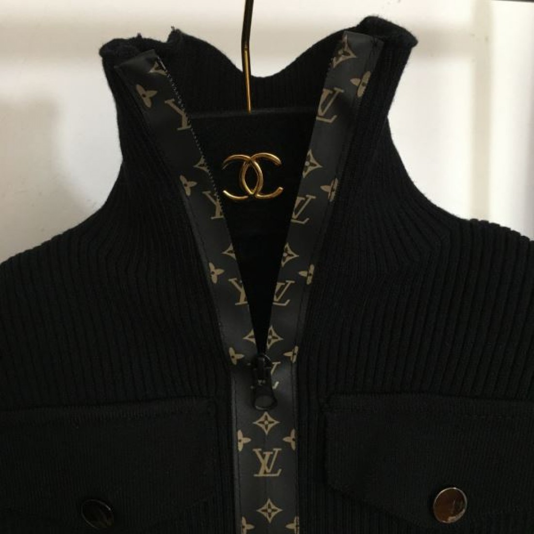 高級感 エレガント 上質 LOUIS VUITTON ルイヴィトン コピー ニット 洗練 定番 大人向け