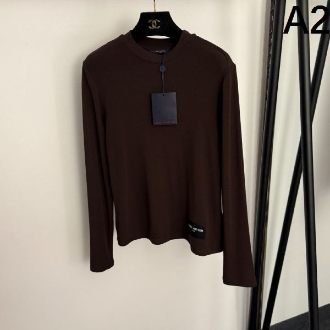 洗練 LOUIS VUITTON ルイヴィトン コピー 長袖Tシャツ 着回し 定番 人気