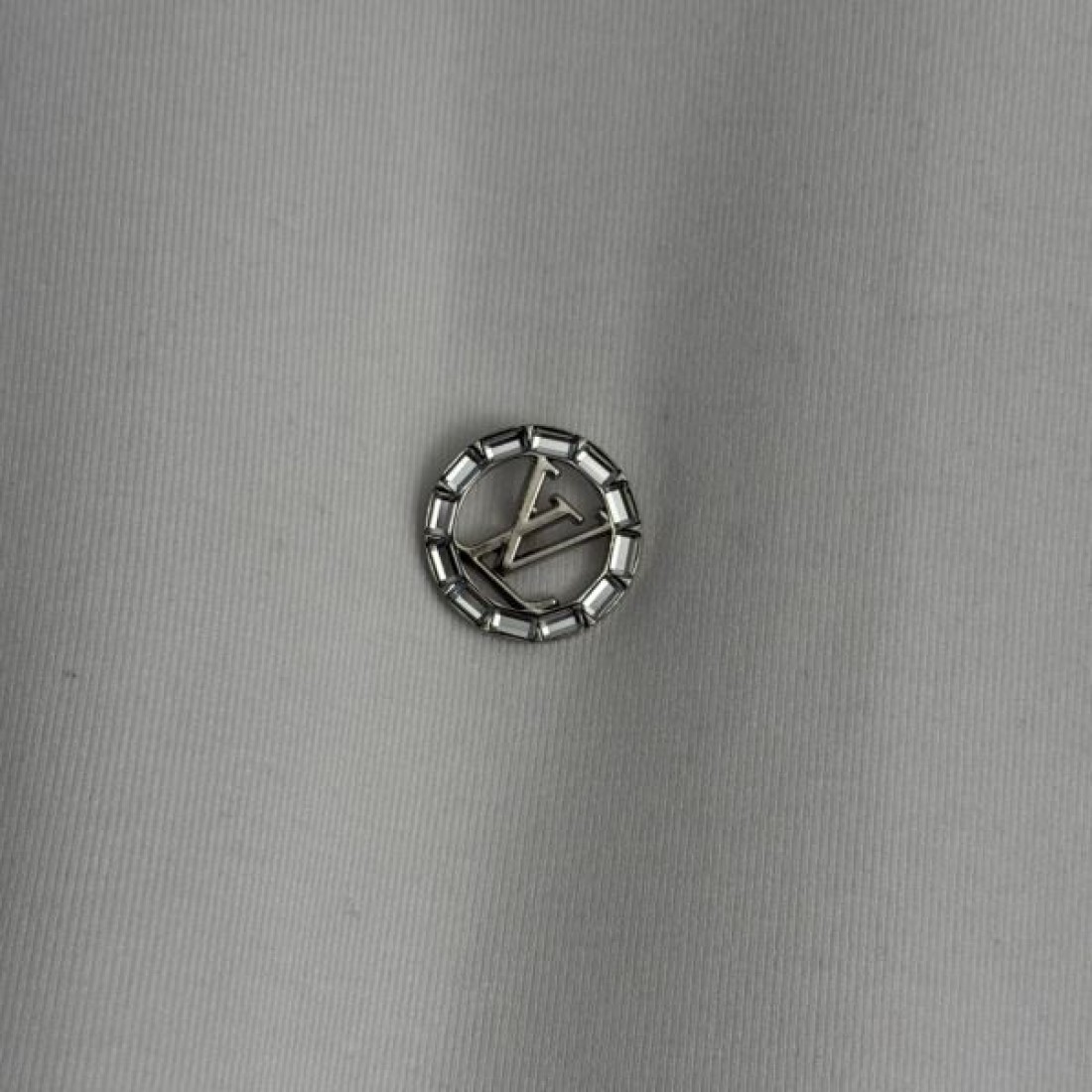 洗練 LOUIS VUITTON ルイヴィトン コピー 長袖Tシャツ 着回し 定番 人気