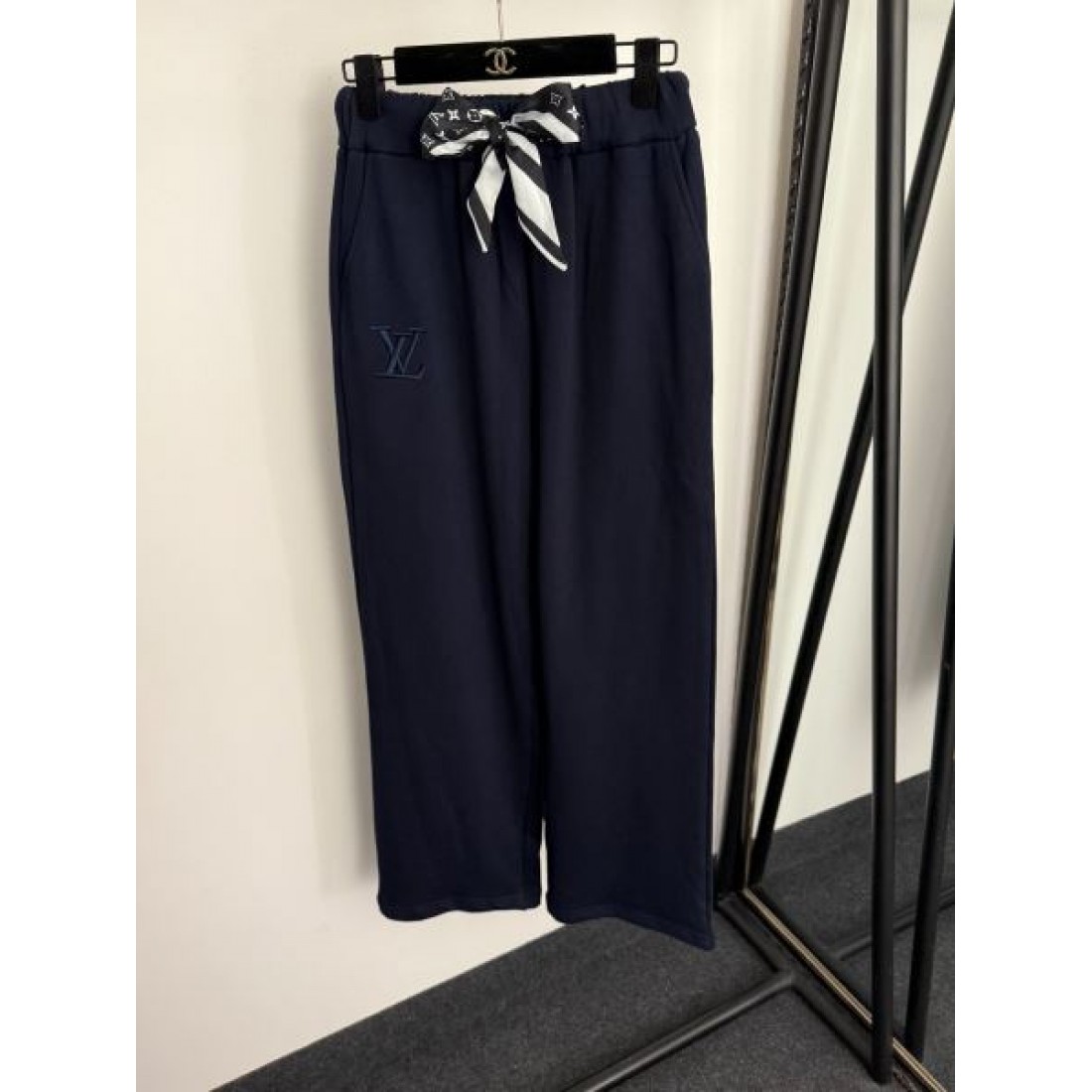 都会的 洗練 LOUIS VUITTON ルイヴィトン コピー セットアップ 大人向け 定番