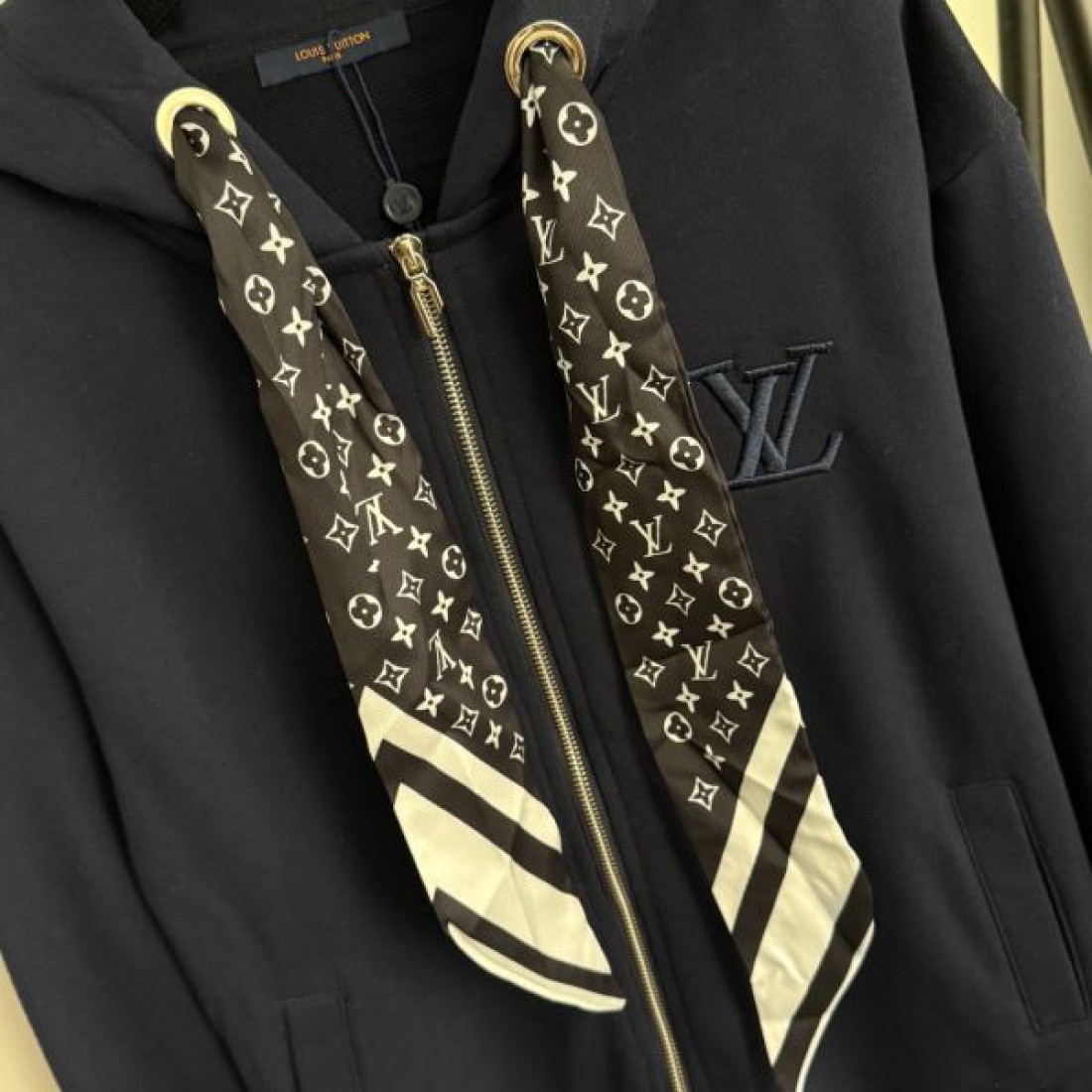 都会的 洗練 LOUIS VUITTON ルイヴィトン コピー セットアップ 大人向け 定番