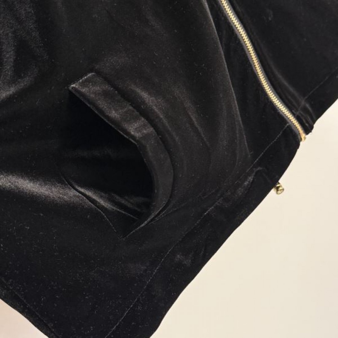 ガーリー 上品 トレンド MIU MIU ミュウミュウ コピー ジャケット 華やか おしゃれ 注目