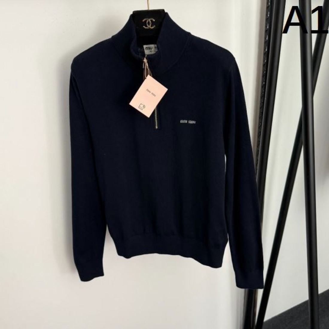 柔らかい 上質感 可憐 MIU MIU ミュウミュウ コピー ニット 定番 おしゃれ